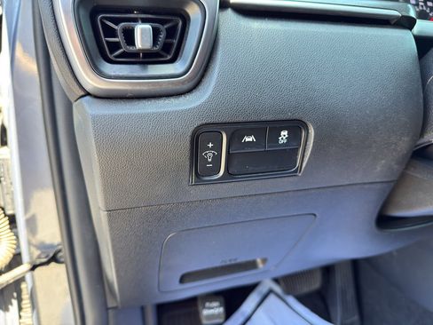 Used 2022 Kia Sorento S FWD image 11