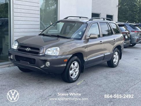 Used 2005 Hyundai Santa Fe GLS FWD image 1