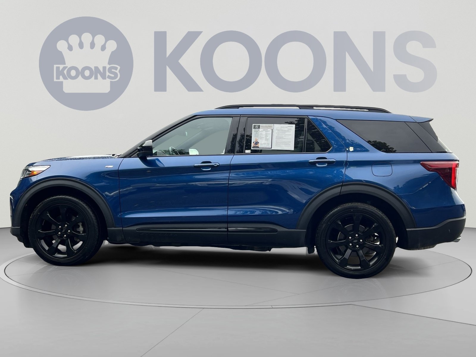 Used 2023 Ford Explorer ST-Line w/ Class IV Trailer Tow Package RWD image 7