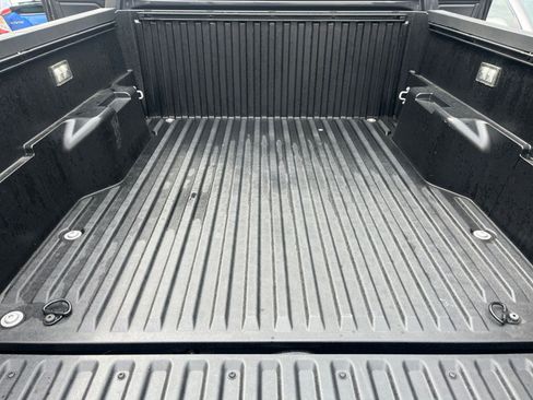 Used 2025 Toyota Tacoma TRD Off-Road image 25