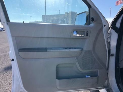 Used 2008 Mercury Mariner 2WD Hybrid image 12