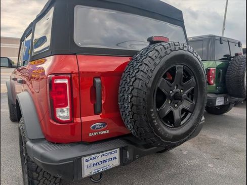 Used 2022 Ford Bronco Black Diamond image 18