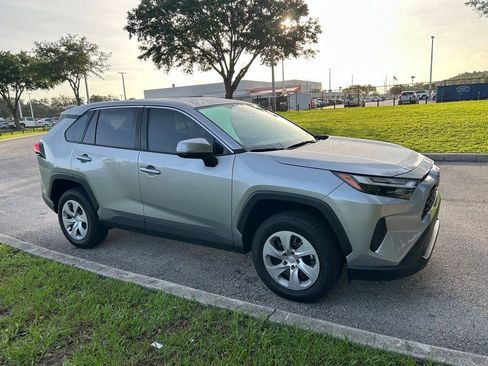 Certified 2025 Toyota RAV4 LE FWD image 8