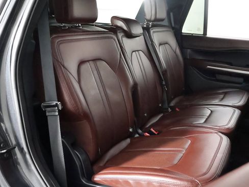 Used 2022 Ford Expedition Limited image 38