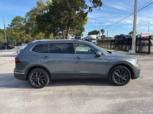 Used 2022 Volkswagen Tiguan SE image 18