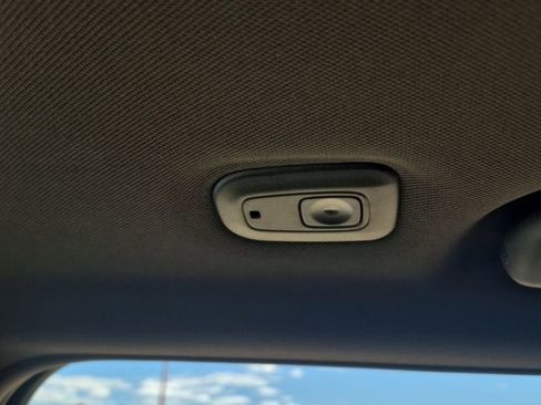 Used 2025 Jeep Grand Cherokee Altitude image 53