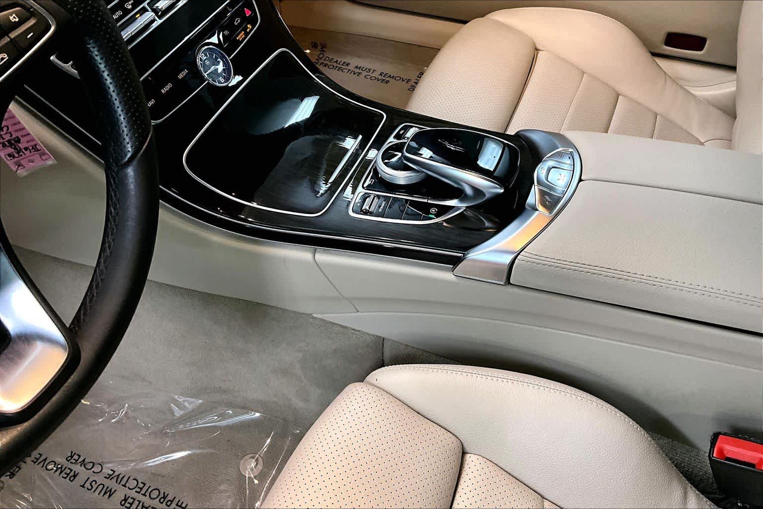 Used 2018 Mercedes-Benz C 300 4MATIC Cabriolet image 18