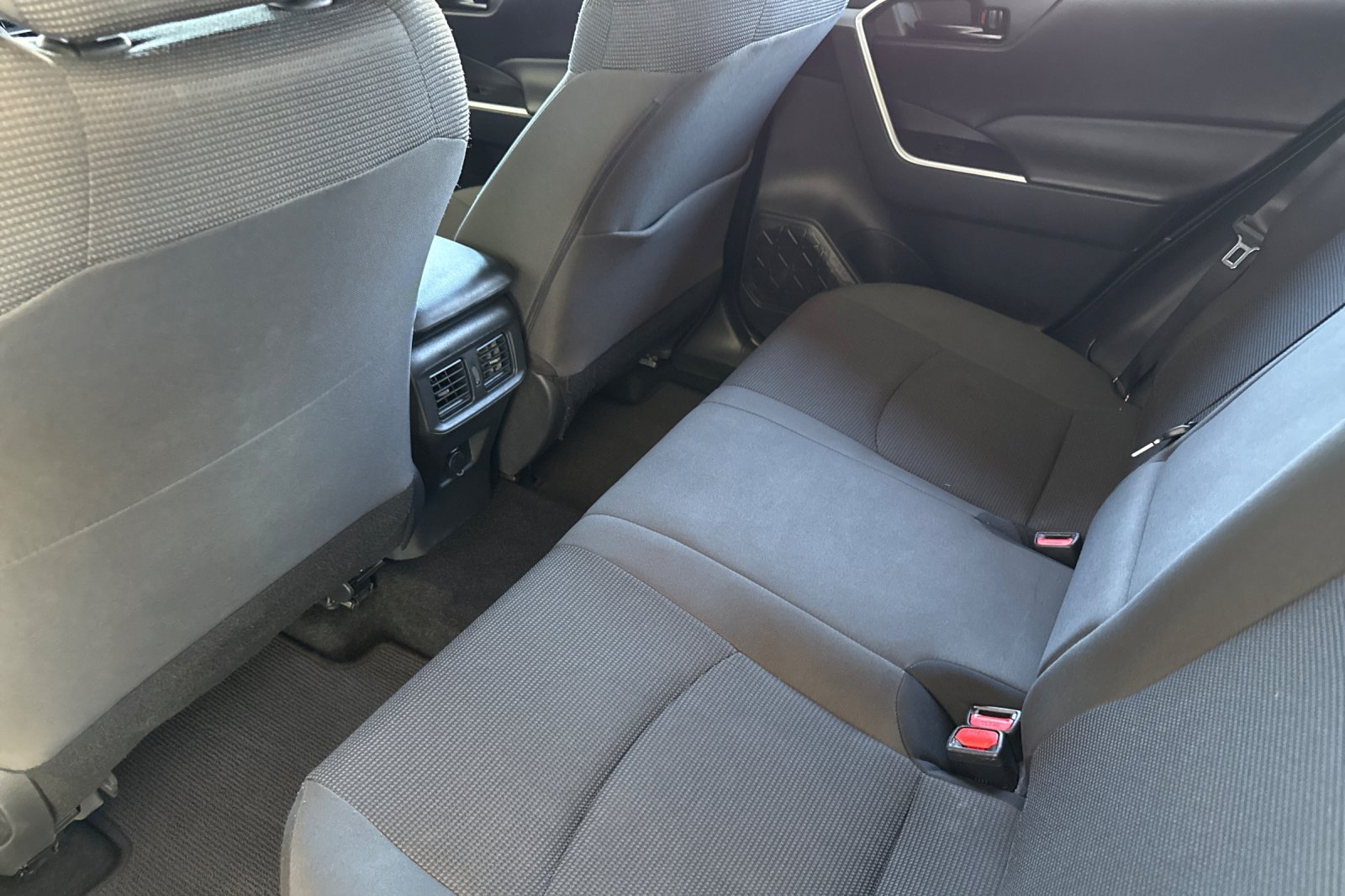 Certified 2025 Toyota RAV4 LE AWD/4WD image 12