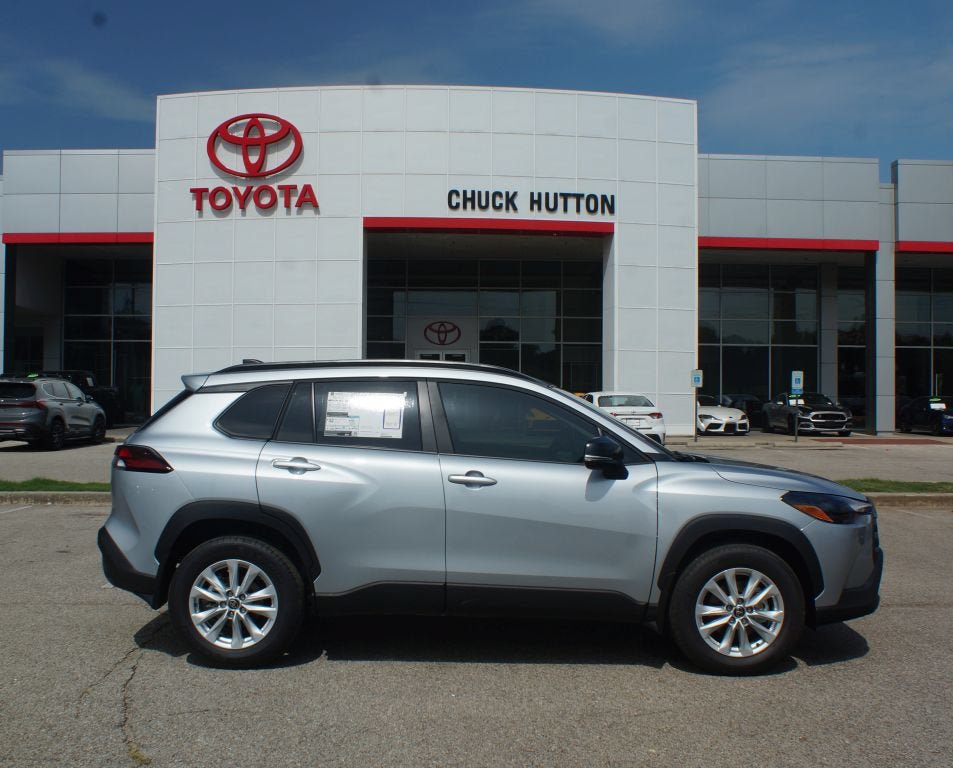 Certified 2026 Toyota Corolla Cross LE FWD image 10