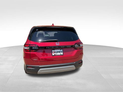 Used 2025 Honda Pilot EX-L image 9