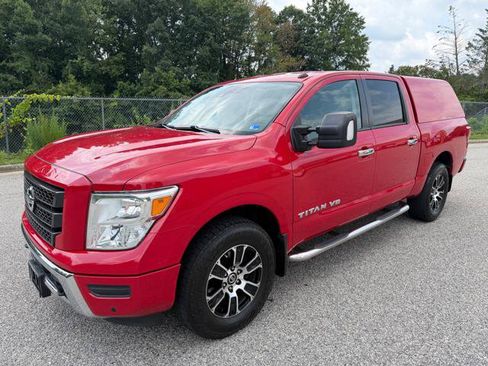 Used 2020 Nissan Titan SV w/ SV Convenience Package AWD/4WD image 37
