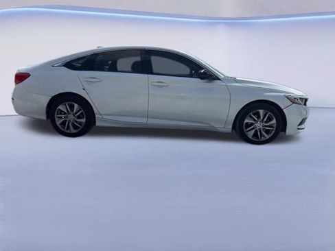 Used 2019 Honda Accord LX image 7