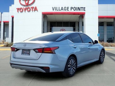 Used 2023 Nissan Altima 2.5 SV image 6