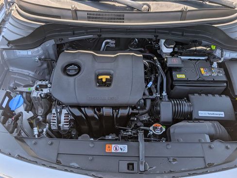 Used 2025 Kia Soul LX w/ LX Technology Package FWD image 21