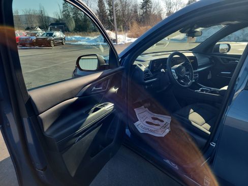 New 2026 Chevrolet Traverse LT w/ Sun and Wheel Package image 10