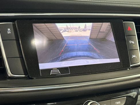 Used 2020 Buick Enclave Premium w/ Sun and Sites Package FWD image 23