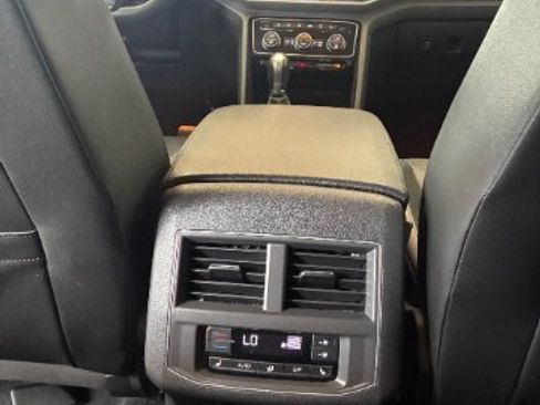 Used 2019 Volkswagen Atlas SEL Premium AWD/4WD image 34