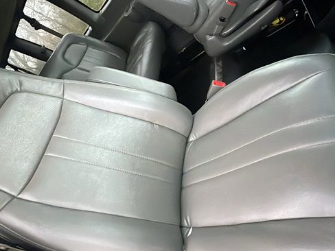 Used 2021 Chevrolet Express 3500 LS image 18