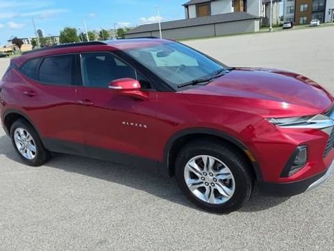 Used 2020 Chevrolet Blazer LT FWD image 3