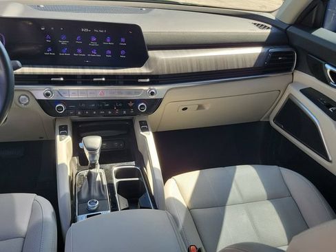 Certified 2025 Kia Telluride EX FWD image 16