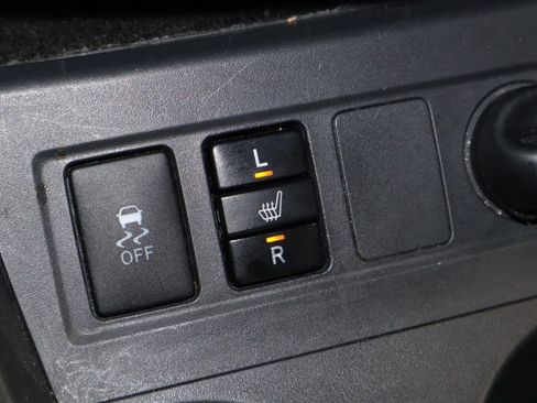 Used 2011 Toyota RAV4 Limited image 2