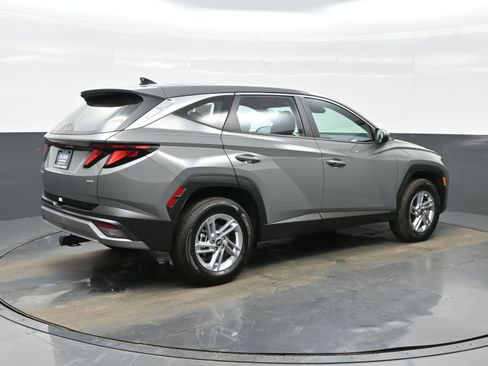 Certified 2026 Hyundai Tucson SE image 6