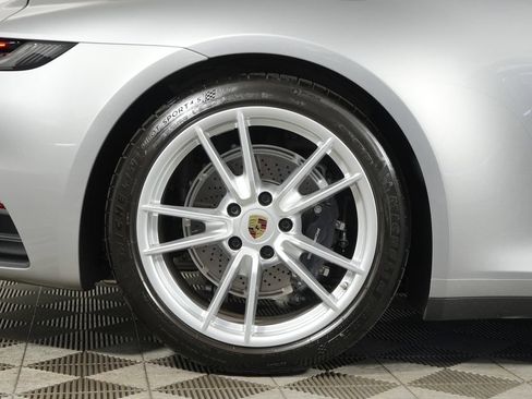 Certified 2024 Porsche 911 Carrera RWD image 18