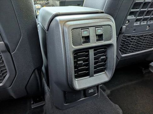 New 2025 Ford Bronco Badlands image 19