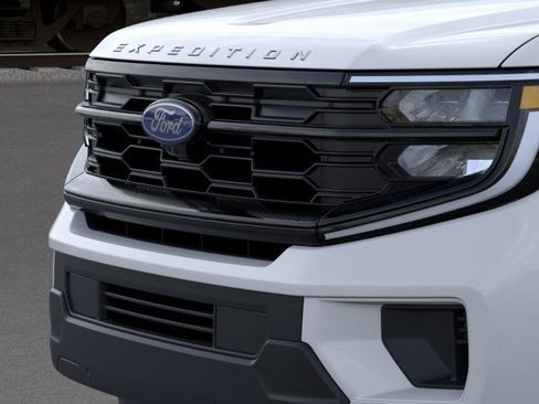 New 2026 Ford Expedition Max Active RWD image 17