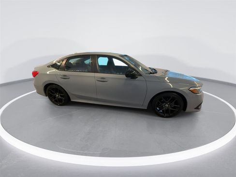 Used 2023 Honda Civic Sport image 8