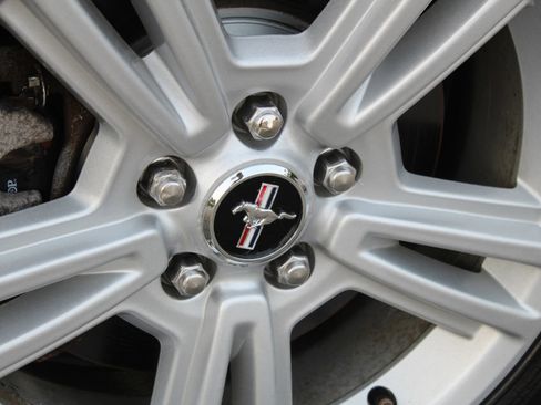 Used 2014 Ford Mustang V6 Coupe 2D image 26