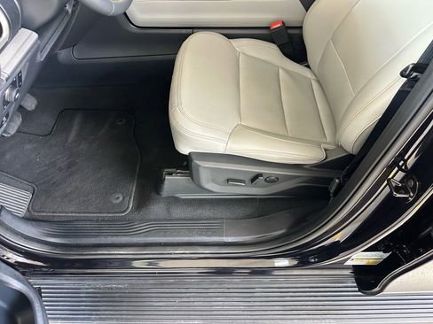 Certified 2025 Ford Expedition Max Active image 19