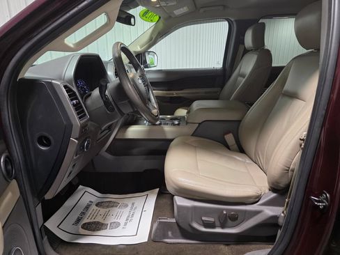Used 2020 Ford Expedition XLT w/ Equipment Group 202A AWD/4WD image 9