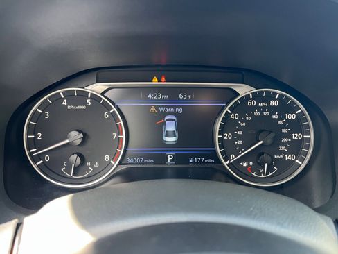 Used 2025 Nissan Altima 2.5 SV image 40