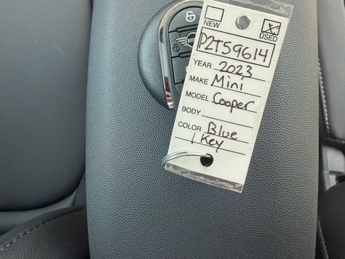 Used 2023 MINI Cooper 2-Door Hardtop FWD image 16