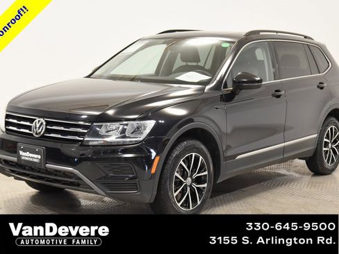 Used 2021 Volkswagen Tiguan SE w/ Panoramic Sunroof Package image 1