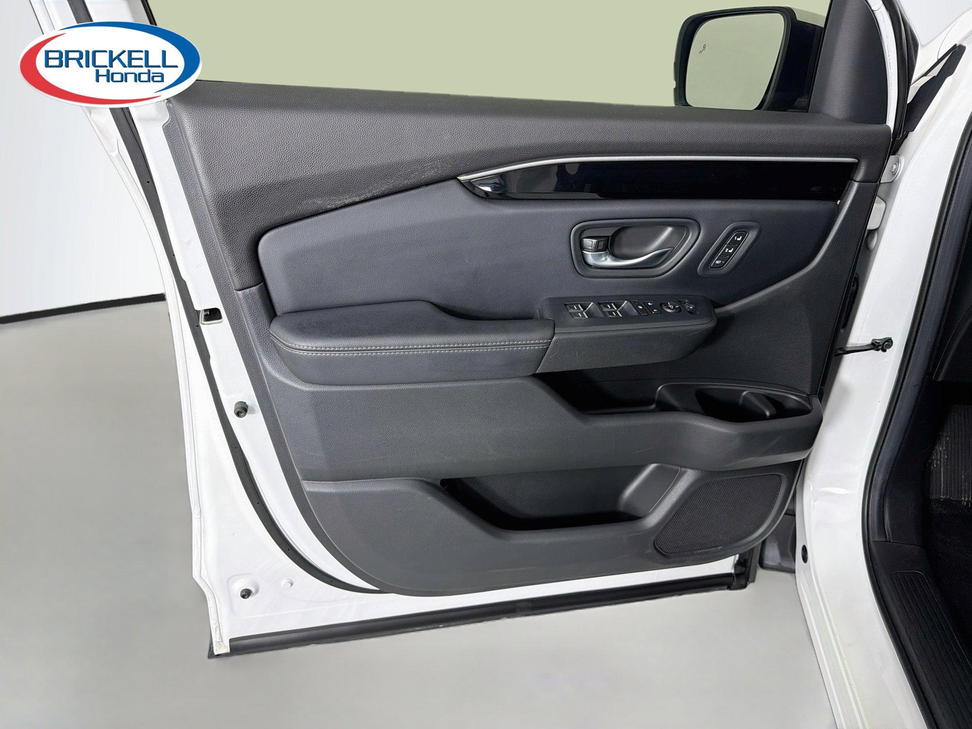 Used 2024 Honda Pilot Touring image 23