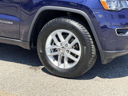 Used 2017 Jeep Grand Cherokee Laredo w/ Quick Order Package 23E AWD/4WD image 26