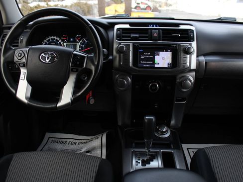 Used 2015 Toyota 4Runner SR5 image 19