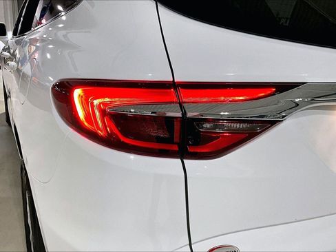 Used 2019 Buick Enclave Essence image 31