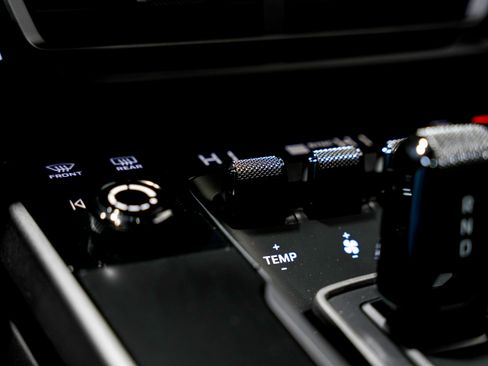 Used 2020 Porsche 911 Carrera S image 15