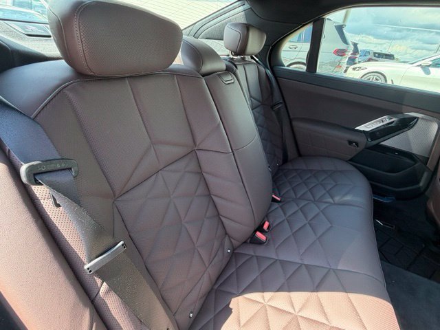 Used 2026 BMW 740i w/ Premium Package RWD image 22