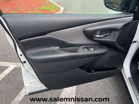 Used 2022 Nissan Murano SL w/ SL Moonroof Package AWD/4WD image 17