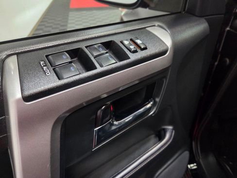 Used 2022 Toyota 4Runner SR5 Premium image 30