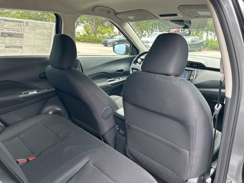 New 2025 Nissan Kicks Play S image 38