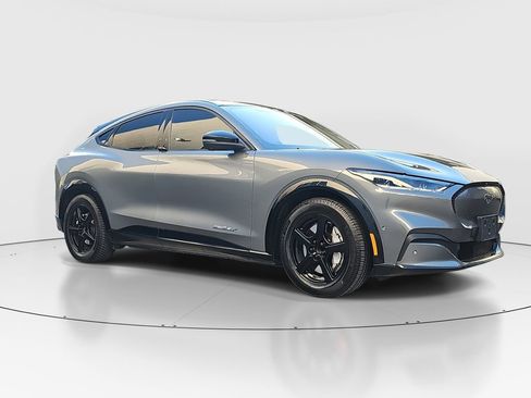 Used 2021 Ford Mustang Mach-E California Route 1 image 3