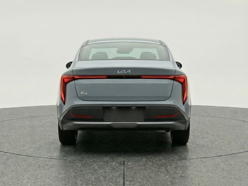 Used 2025 Kia K4 LXS image 7