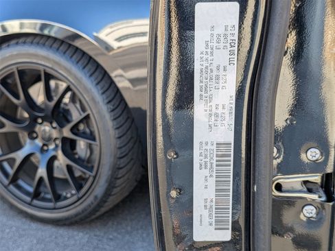 Used 2017 Dodge Charger R/T Scat Pack w/ Dynamics Package image 41