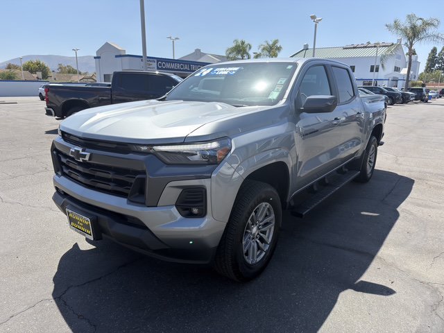 Used 2024 Chevrolet Colorado LT w/ LT Convenience Package III AWD/4WD image 4