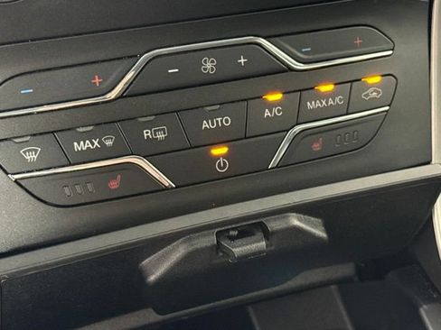 Used 2019 Ford Edge SEL w/ Equipment Group 201A AWD/4WD image 26